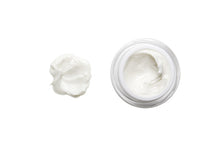 Load image into Gallery viewer, Dramatic Transformation Cream SPF 18